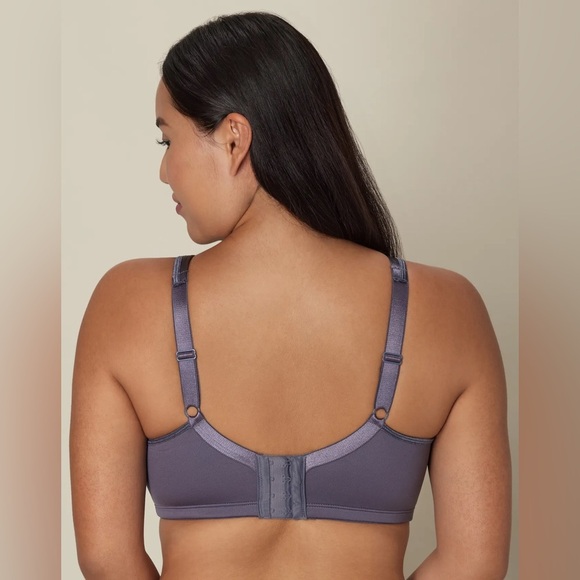Playtex 18 Hour Silky Soft Smoothing Wireless Bra 38B Gray New Open Package - Picture 3 of 8
